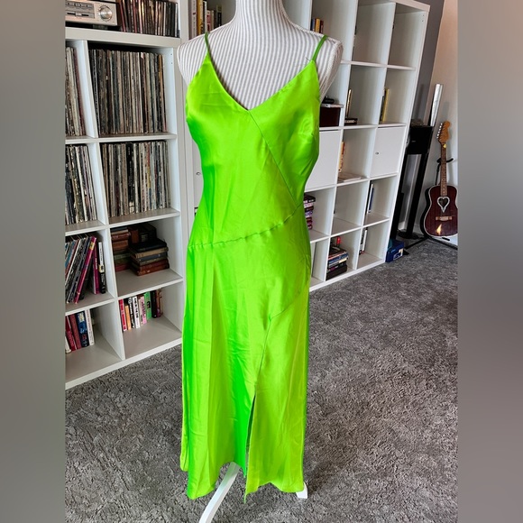 2/$20 River Island lime green slip dress. Size 8 - Picture 1 of 5